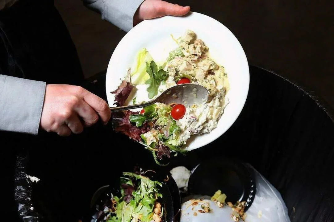 عددی تکاندهنده از اسراف غذایی در ایران عددی تکاندهنده از اسراف غذایی در ایران